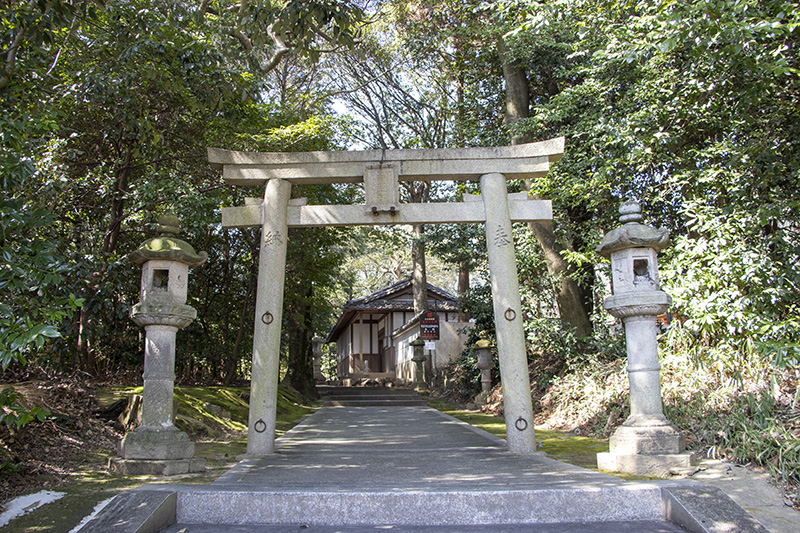 宇奈多理坐高御魂神社