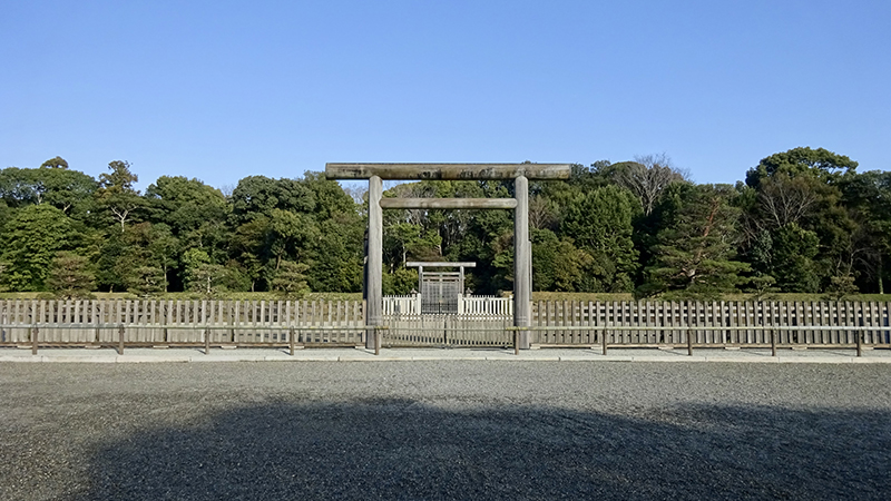 神武天皇陵「畝傍山東北陵」