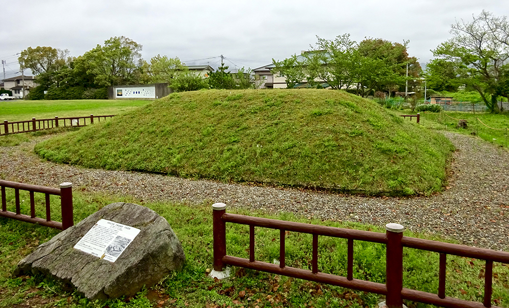 糸島市「平原一号墓」