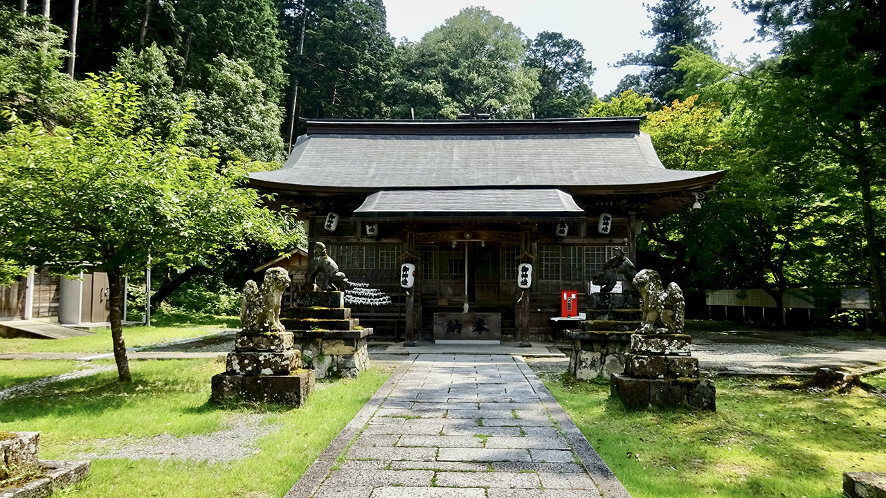 養父神社の拝殿