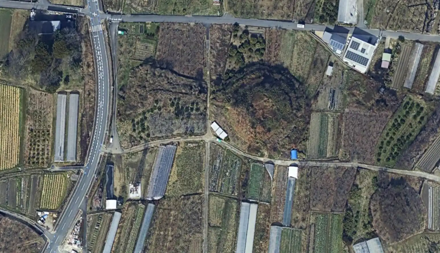 「ヒエ塚古墳」Google Earth