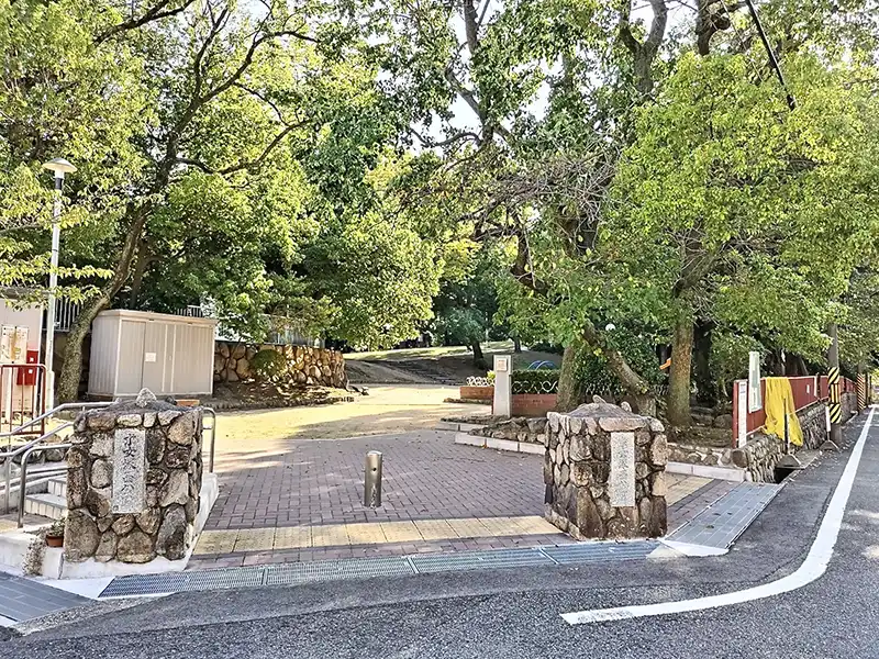 「西求女塚古墳」出典：神戸まちガイド